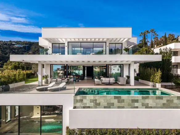 Villa Of 868 M² In Benahavis, Spain