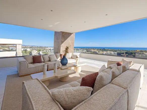 Apartment Of 205 M² In Estepona, Spain
