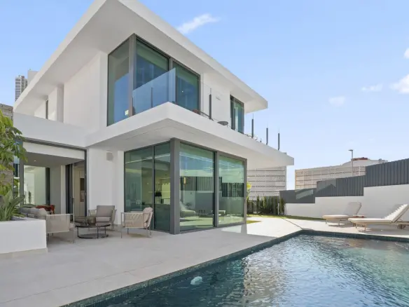 Villa Of 344 M² In Villajoyosa, Spain