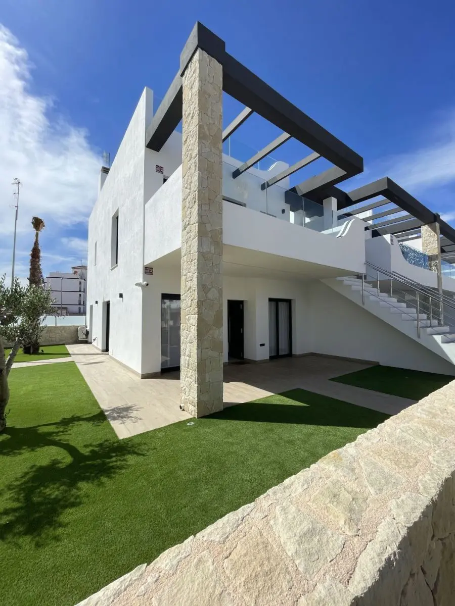 Apartment Of 87 M² In Orihuela Costa, Spain