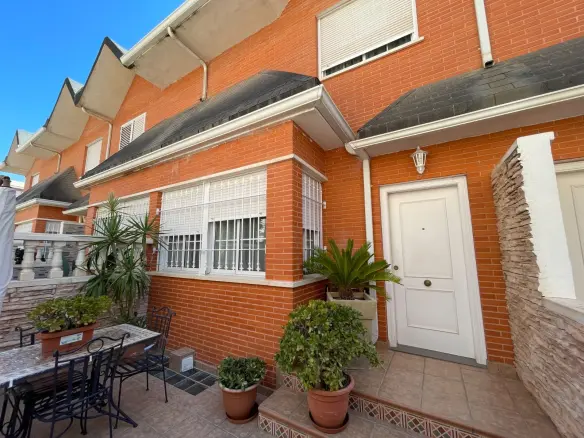 House 150 M² In Elche, Spain
