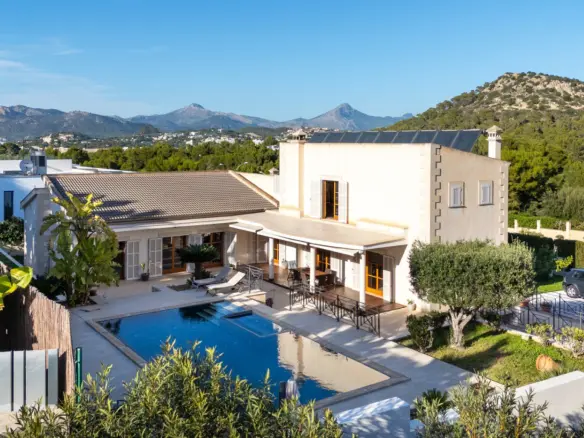Villa Of 461 M² In Calvià, Spain