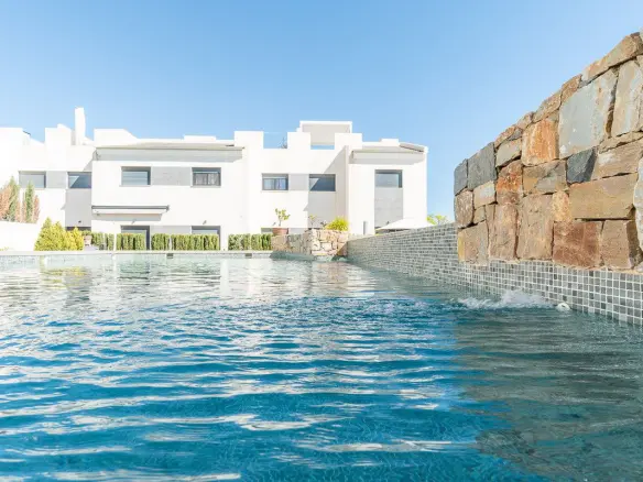 Apartment Of 82 M² In Orihuela Costa, Spain