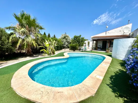 Villa Of 196 M² In Daya Nueva, Spain