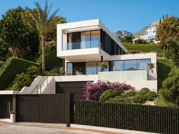Villa Of 365 M² In Benalmádena, Spain