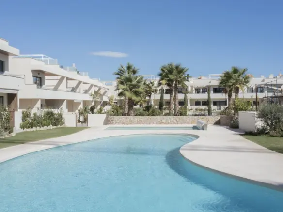 Apartment Of 103 M² In Torrevieja, Spain