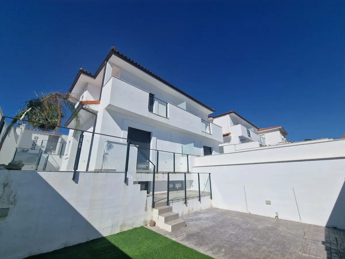 Villa Of 128 M² In Manilva, Spain