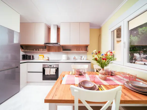 Apartment Of 0 M² With Sea View In Torrevieja