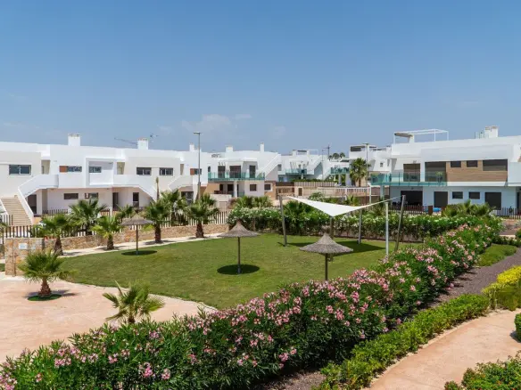 Villa Of 77 M² With Sea View In Orihuela