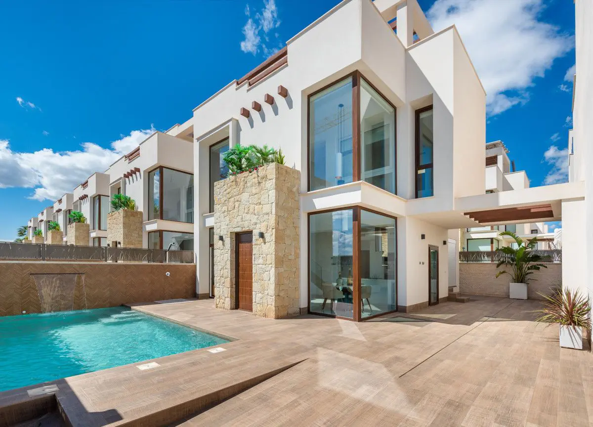 Villa Of 116 M² In Los Montesinos, Spain