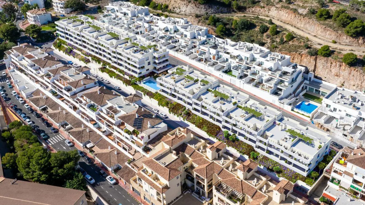 Apartment Of 107 M² With Sea Views In Benalmádena