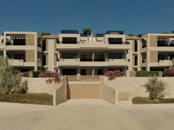 Apartment Of 100 M² With [features] In Guaro, Spain