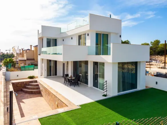 House Of 93 M² In Orihuela Costa, Spain