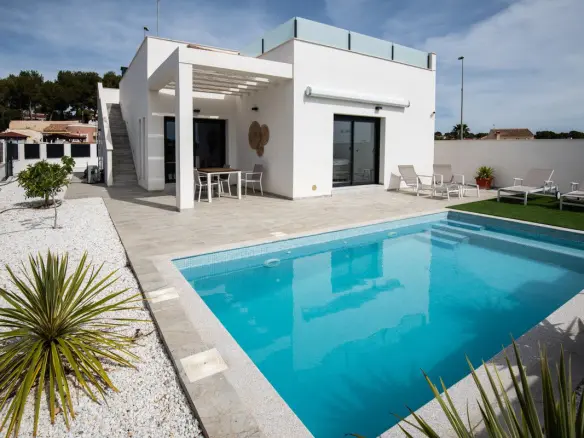 Villa Of 112 M² In Pilar De La Horadada, Spain