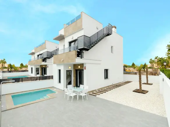 Villa Of 106 M² In Torrevieja, Spain