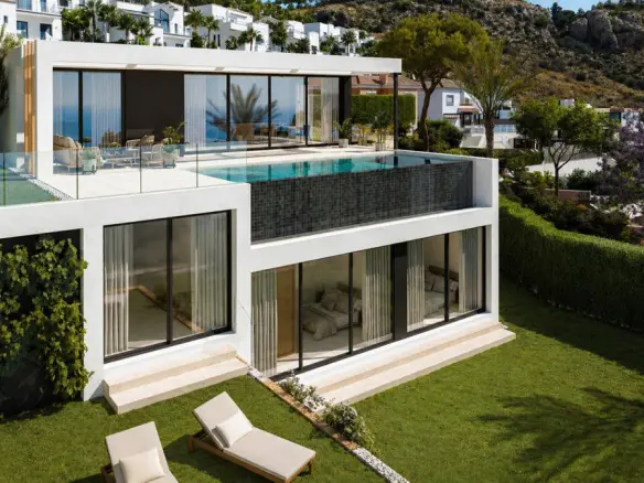 Villa Of 410 M² In Benalmádena, Spain