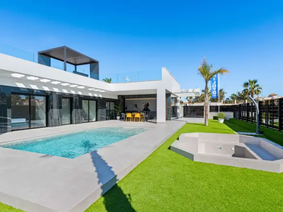 Villa Of 129 M² In Algorfa, Spain