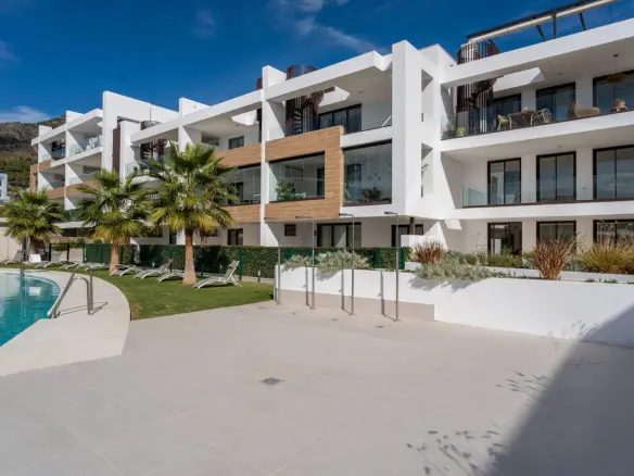 Apartment Of 107 M² In Fuengirola, Spain