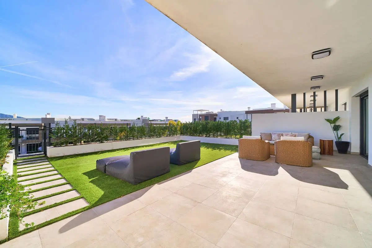 Apartment Of 121 M² In Estepona, Spain