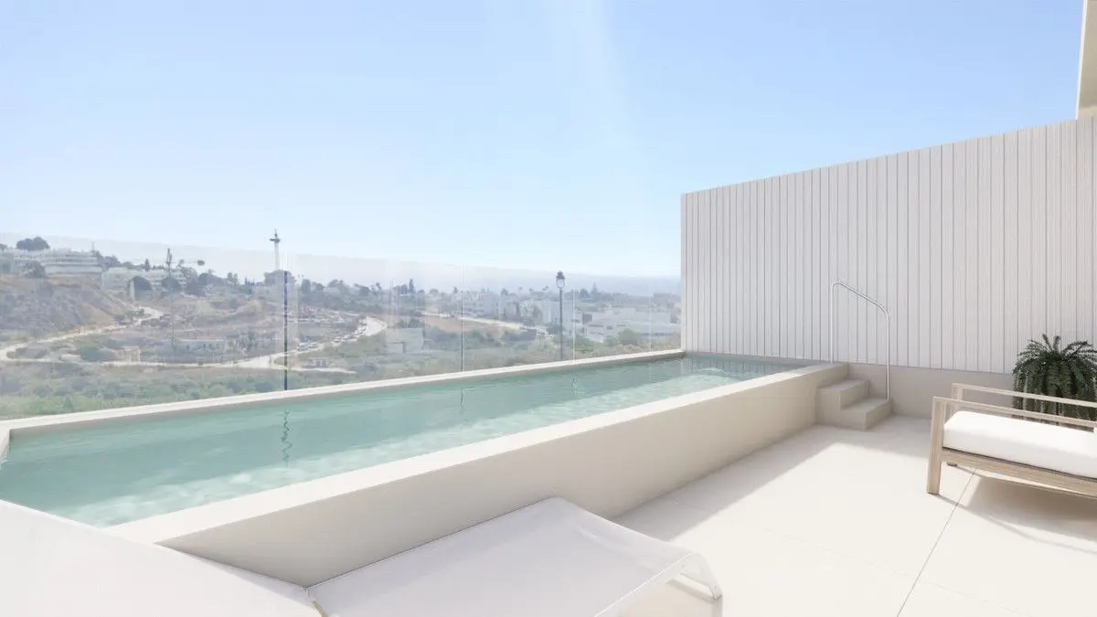 Villa Of 180 M² With [features] In Estepona, Spain