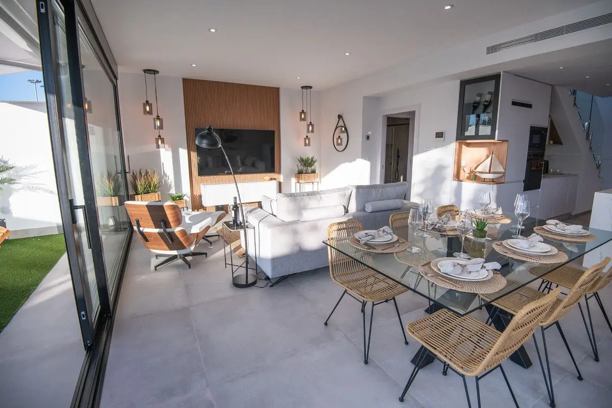 Villa Of 100 M² In Santiago De La Ribera, Spain
