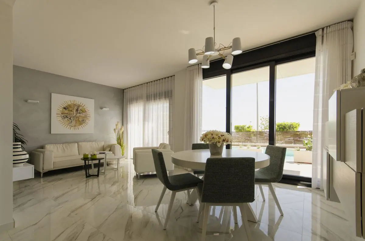 Villa Of 135 M² In San Miguel De Salinas