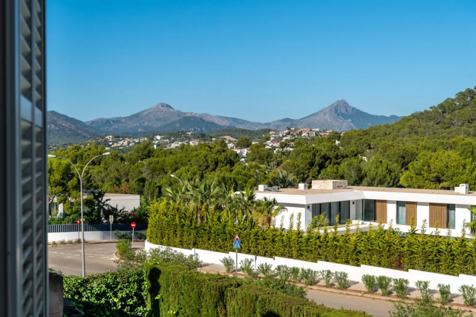 Villa 461 M² In Calvià, Spain – Mediter Real Estate