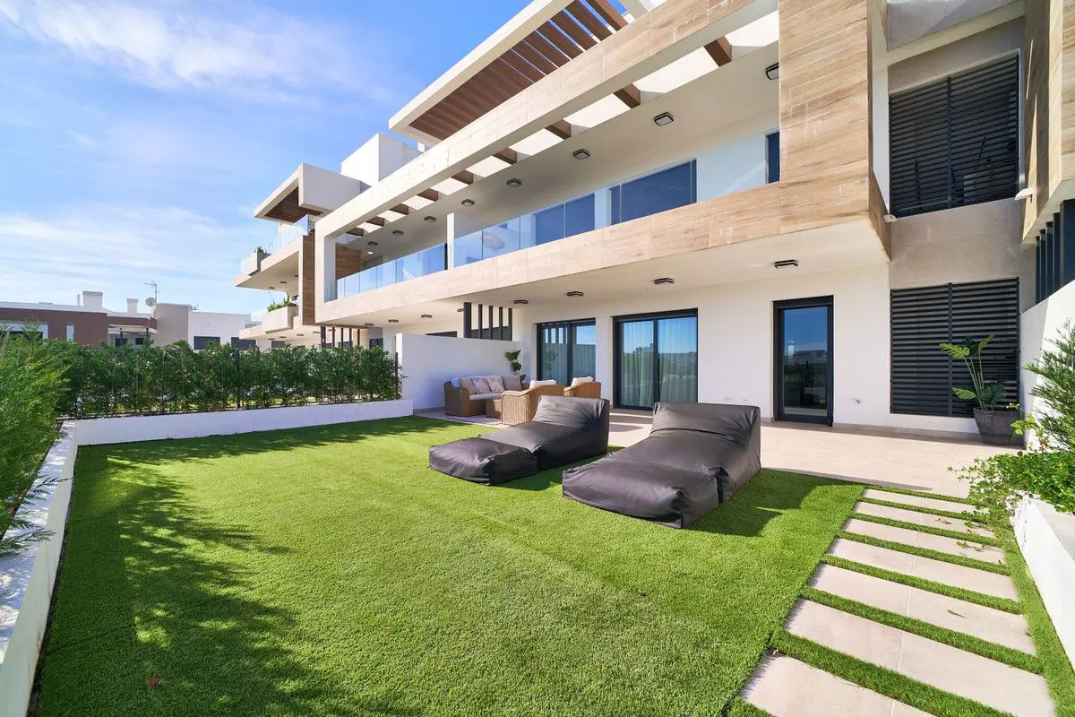 Apartment Of 121 M² In Estepona, Spain