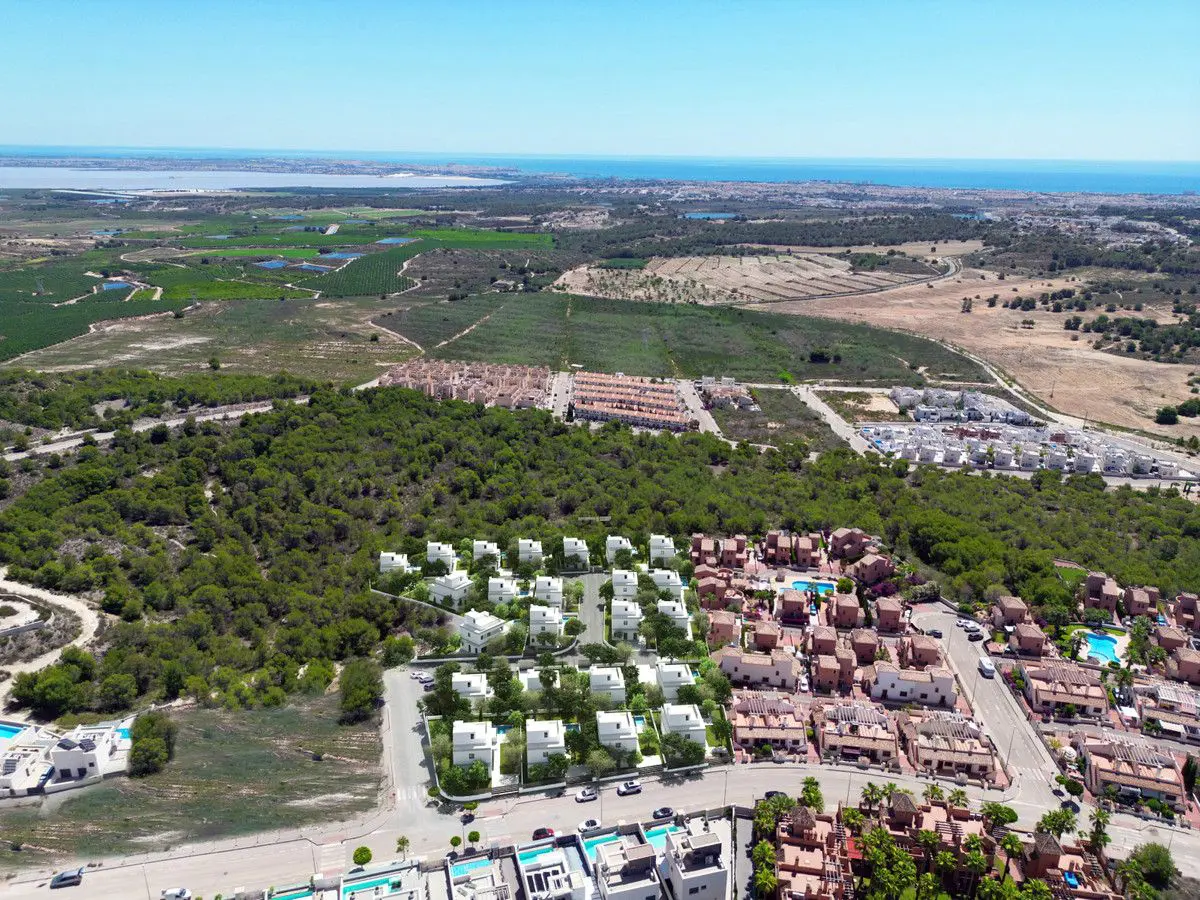 Villa Of 237 M² In San Miguel De Salinas
