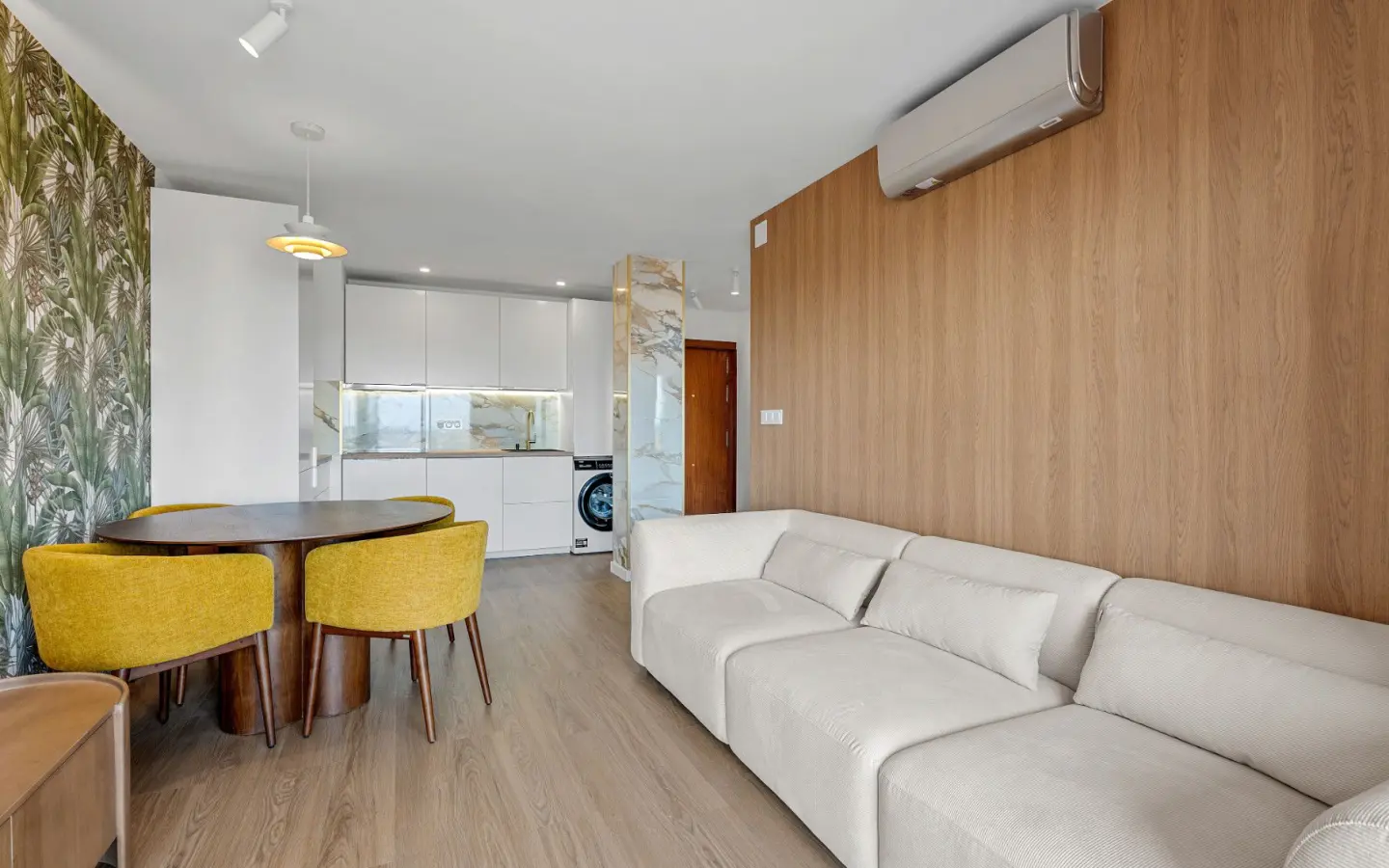Apartment Of 70 M² In Torrevieja, Spain