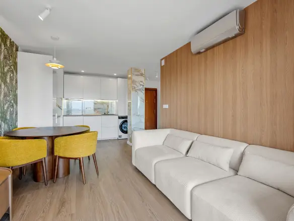 Apartment Of 70 M² In Torrevieja, Spain