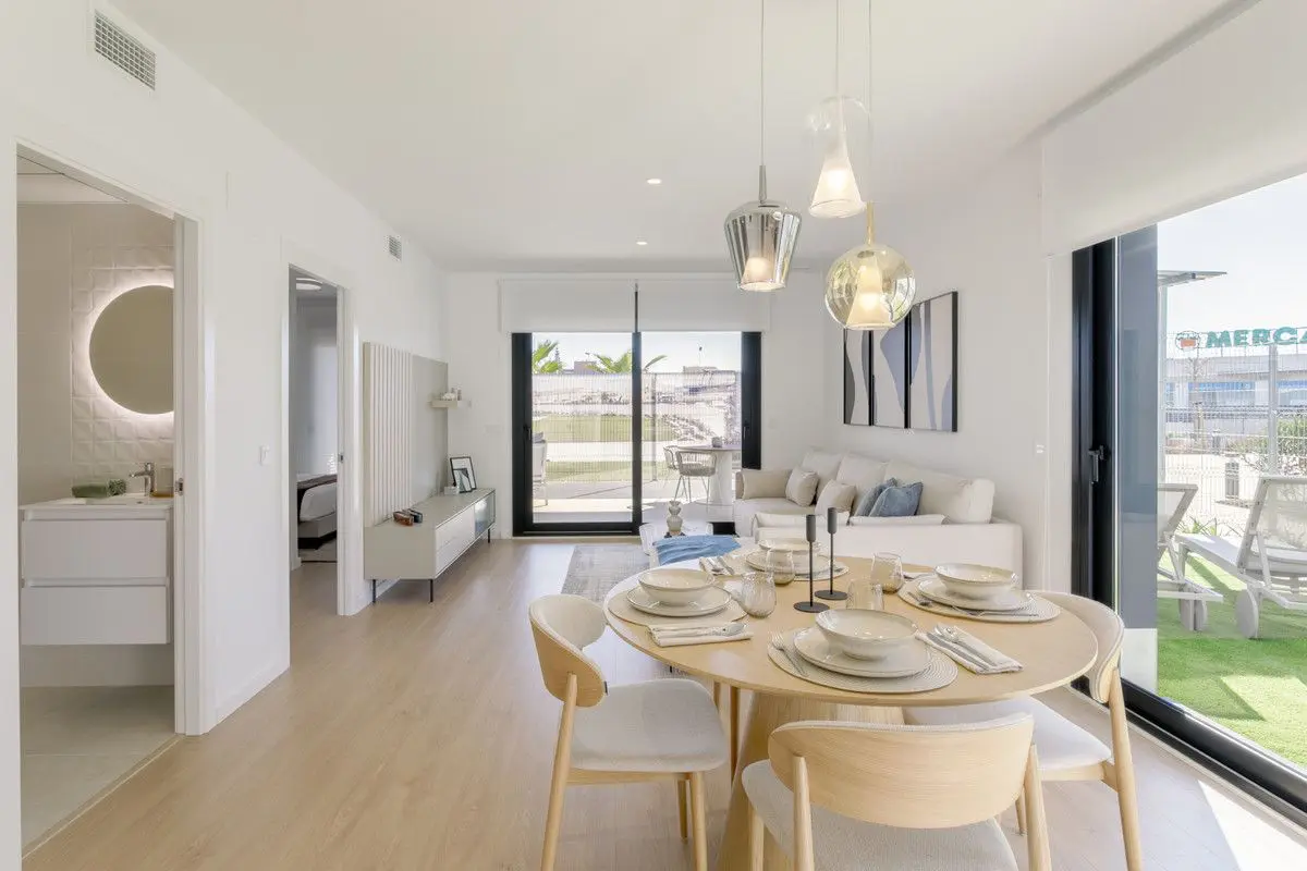 Apartment Of 96 M² In Torrevieja, Spain
