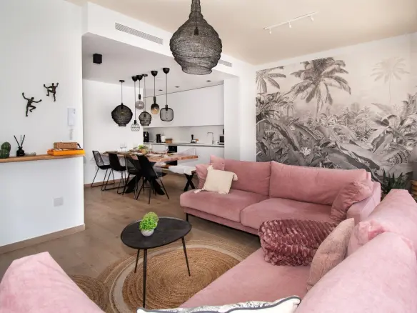 5-bedroom Villa In Orihuela Costa, Spain (190 M²)
