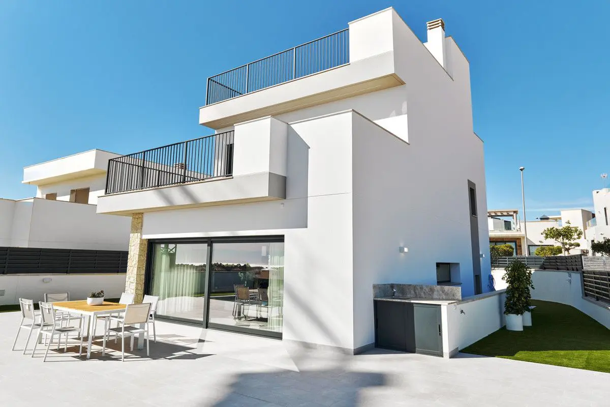 Villa Of 237 M² In San Miguel De Salinas