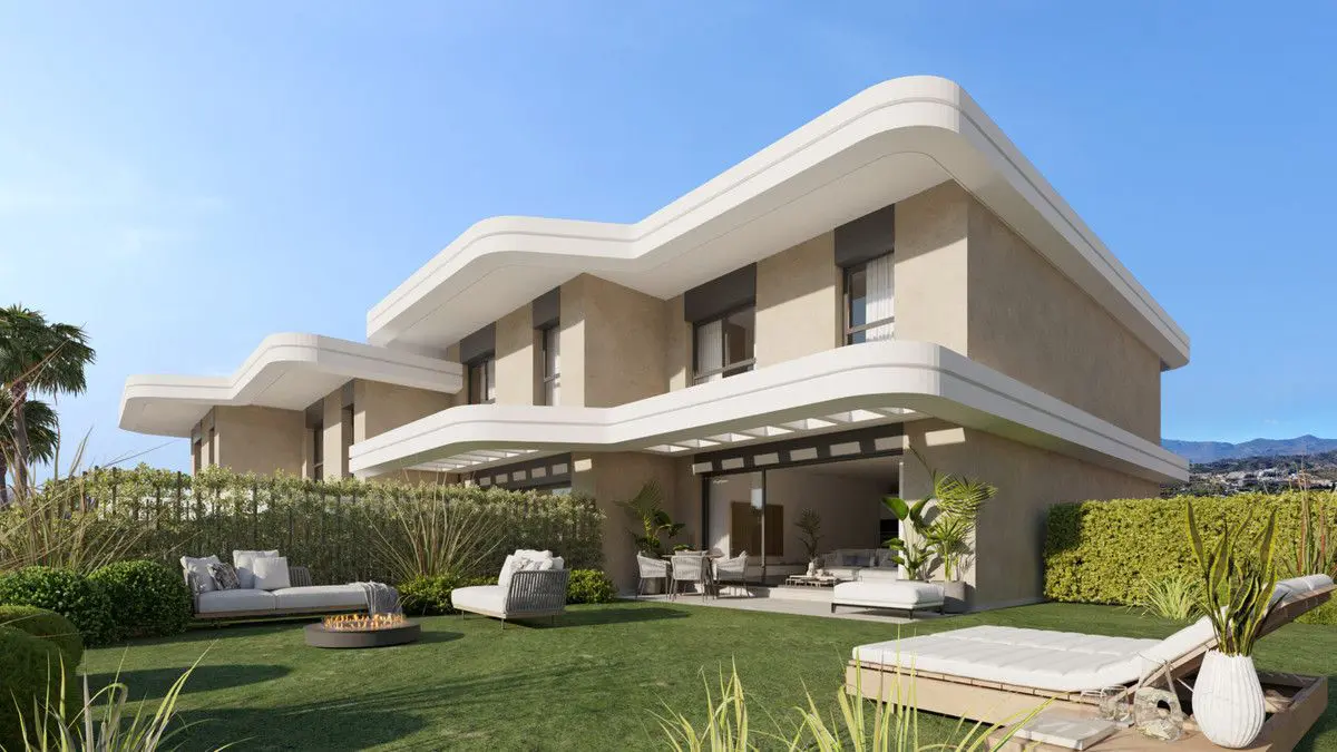 Apartment Of 94 M² In Estepona, Spain