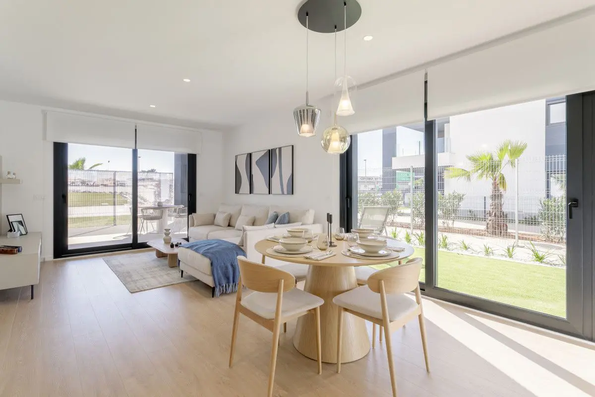 Apartment Of 66 M² In Torrevieja, Spain
