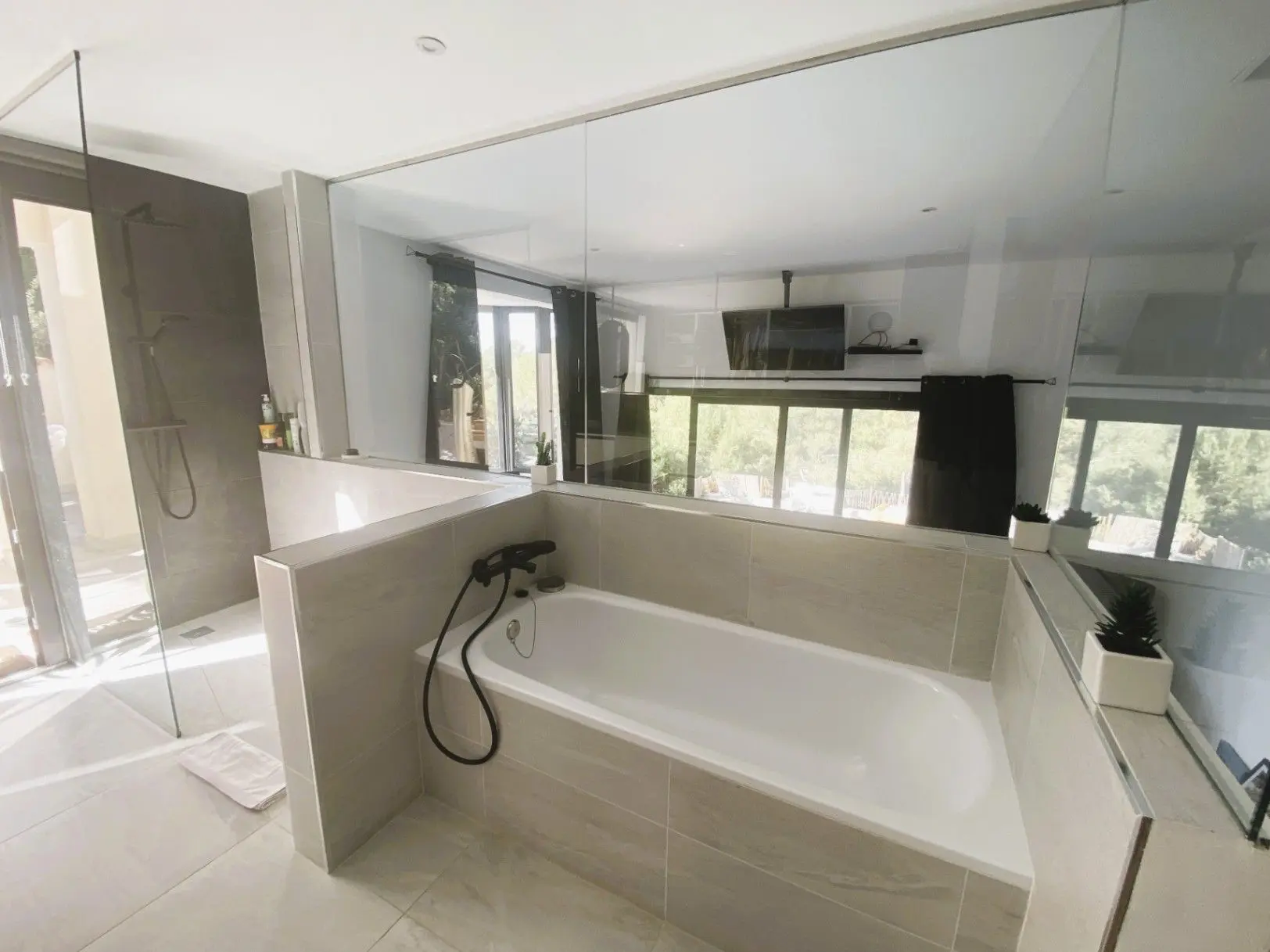 Villa Of 400 M² In Calvià, Spain