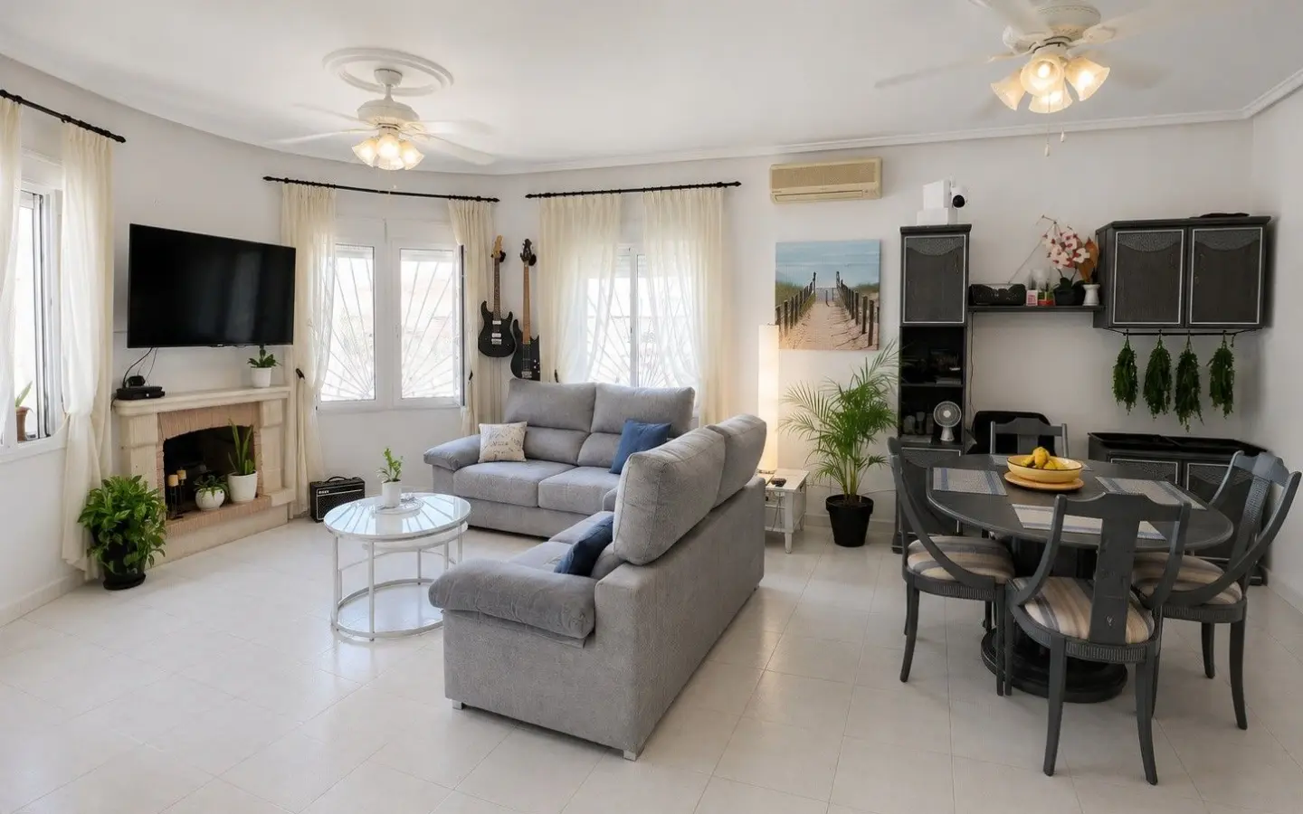 Villa Of 99 M² In Rojales, Spain