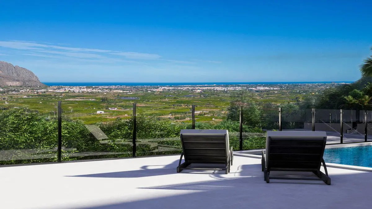 Villa Of 114 M² With Features In Pedreguer, Spain