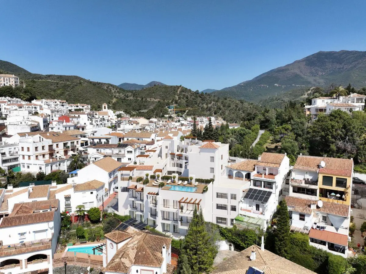 Apartment Of 87 M² In Benahavis, Spain