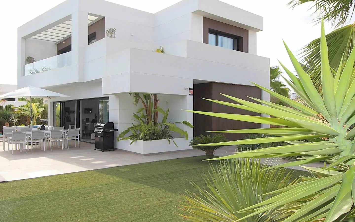 3-bedroom Villa In Rojales, Spain (160 M²)