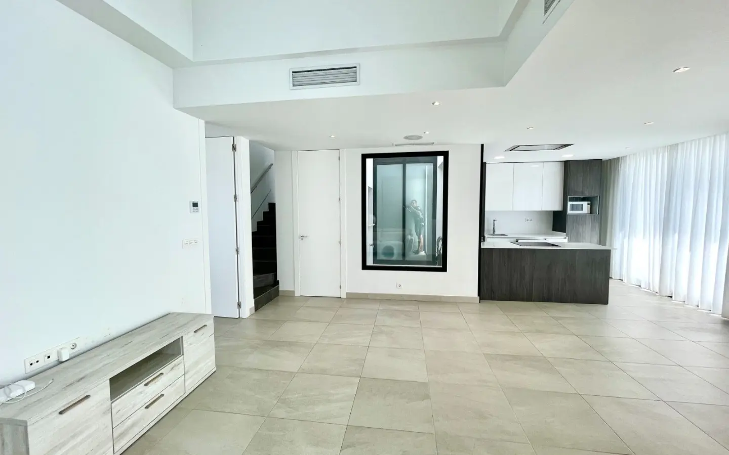 3-bedroom Villa In Benijofar, Spain (143 M²)