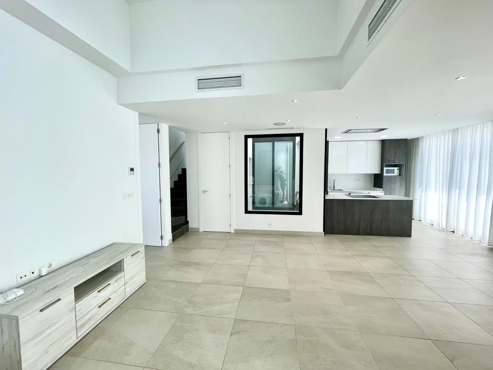 Villa Of 143 M² With No Features In Benijofar, Spain