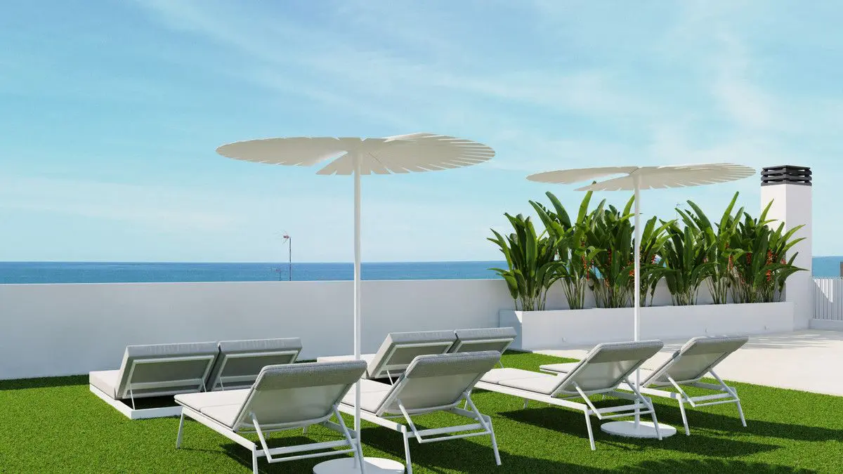 Apartment Of 97 M² With Sea Views In Guardamar Del Segura