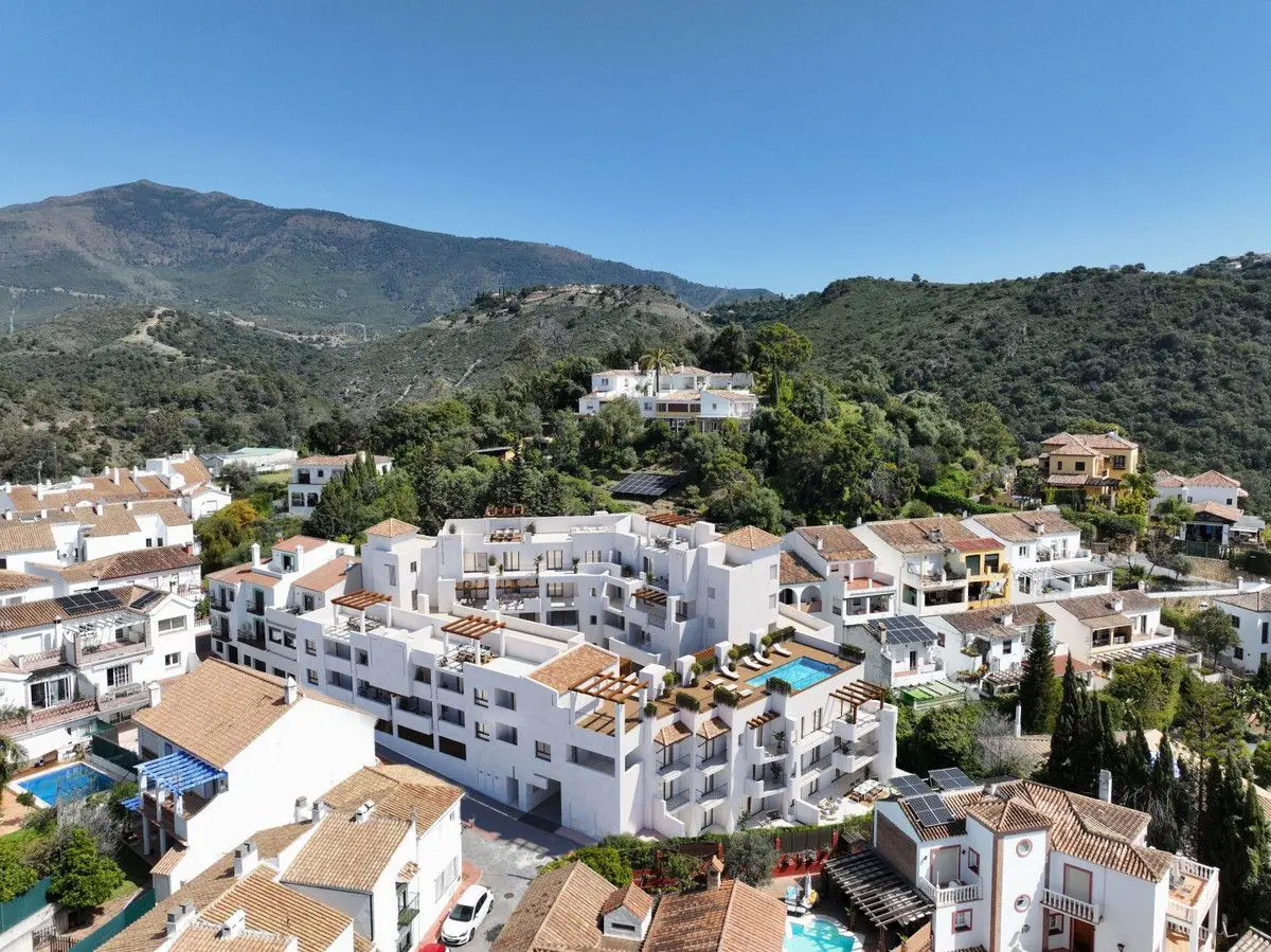 Apartment Of 107 M² In Benahavis, Spain