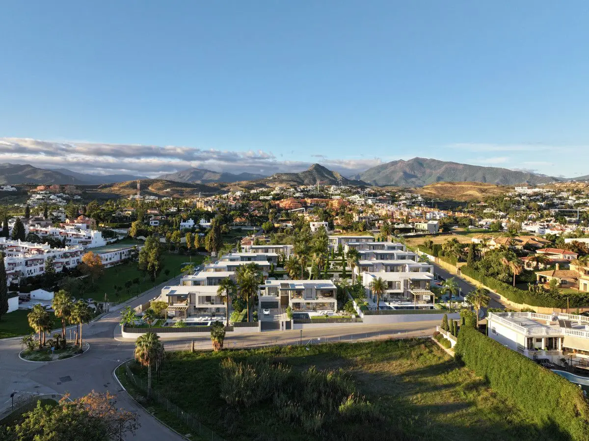 Villa Of 359 M² In Estepona, Spain
