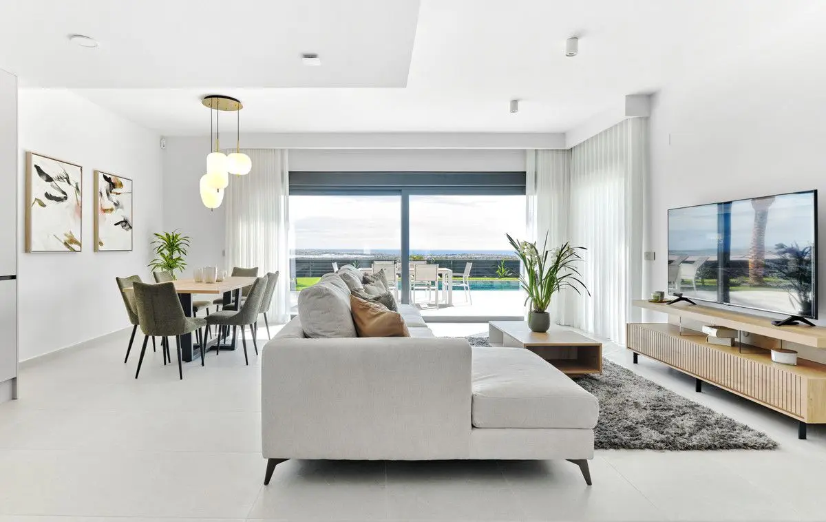 Villa Of 237 M² In San Miguel De Salinas