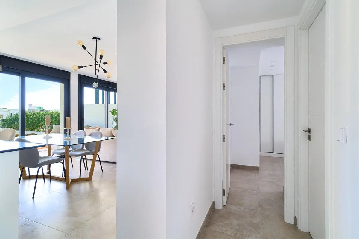 Apartment Of 92 M² In Estepona, Spain
