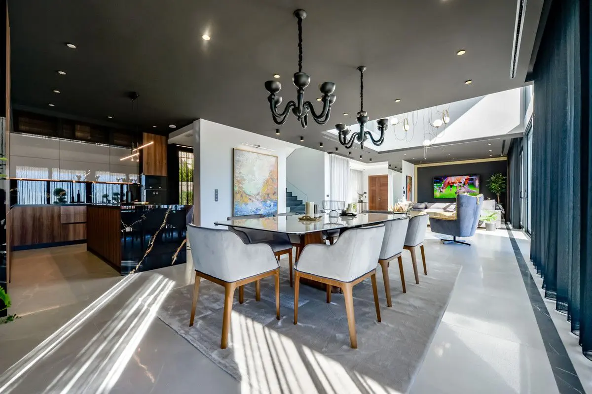 Villa Of 998 M² With Sea Views In Finestrat, Spain
