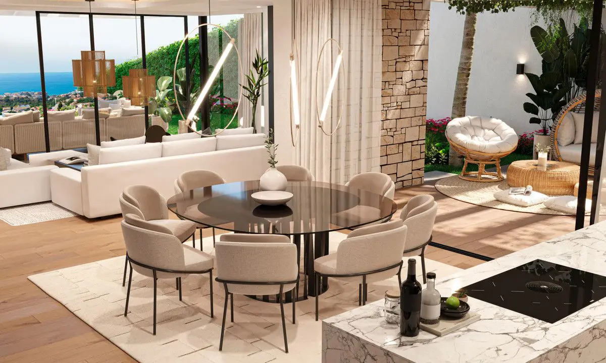 Villa Of 515 M² With Sea Views In Benalmádena